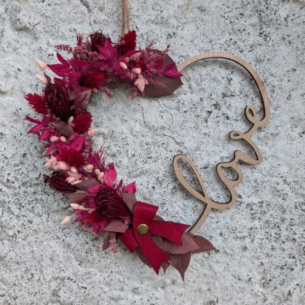Holzherz „LOVE“ Rot-Rosa mit Trockenblumen 23x25cm – Bild 2