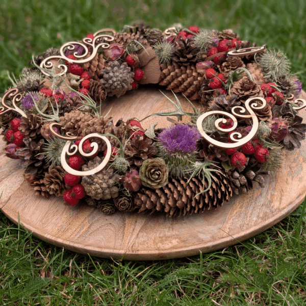 Herbstlicher Trockenblumenkranz mit Rinde & Zapfen | 30 cm – Bild 2