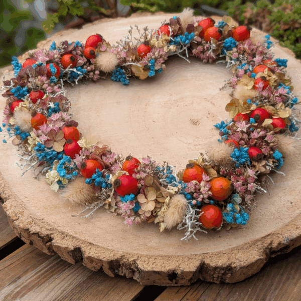 Trockenblumen-Herz mit Rispenhortensie & Hagebutten – fein. herbstlich. handgemacht. – Bild 2