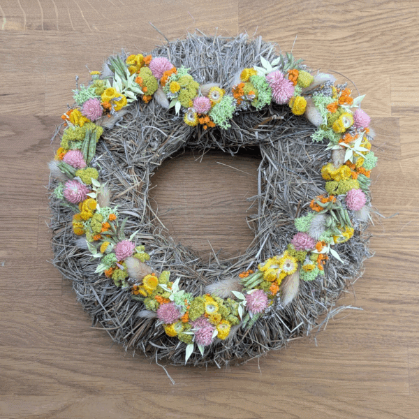 Trockenblumenkranz in Herzform mit Schleierkraut & Akelei | 26 cm