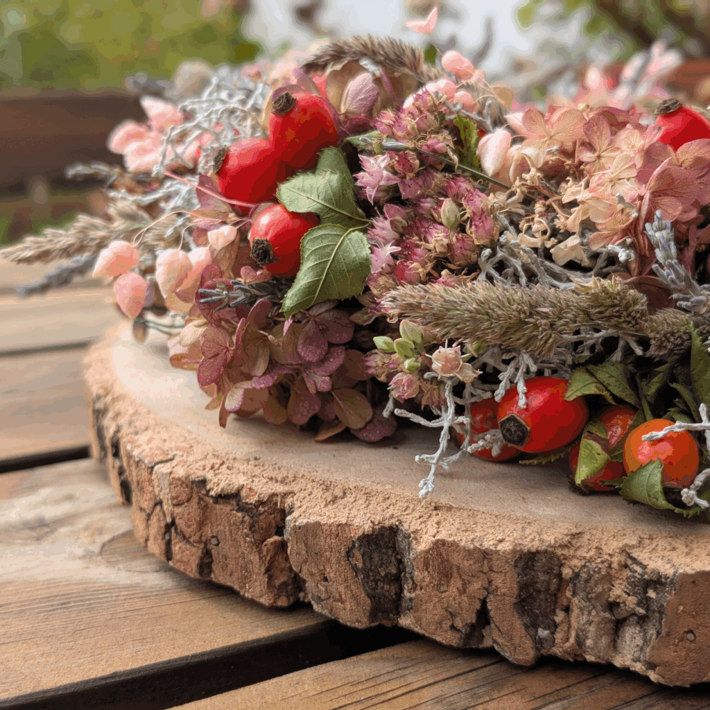 trockenblumenkranz hnerbst hagebutten natur (3)
