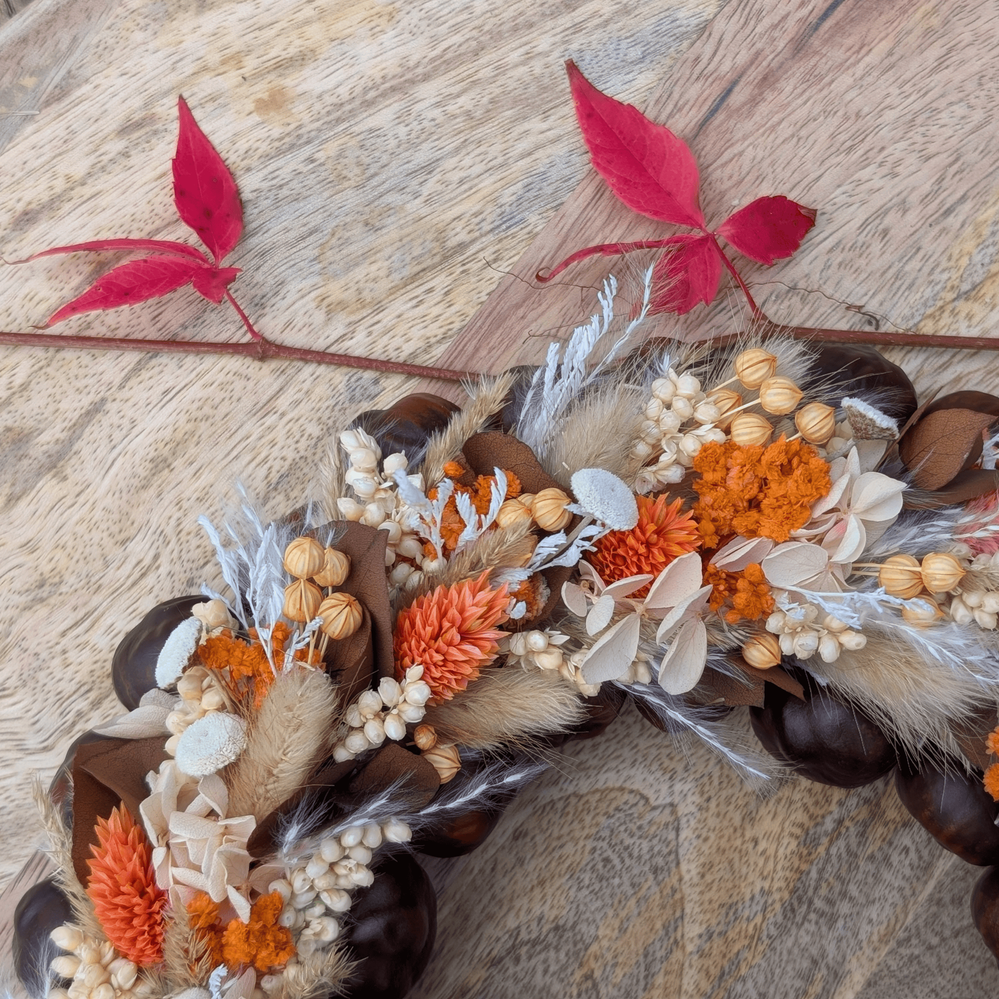Trockenblumenkranz mit Kastanien, Botao & Phalaris - 23,5 cm – Bild 4