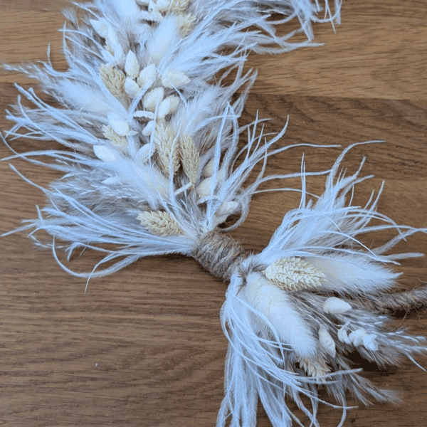 Trockenblumenkranz mit Straußenfedern & Pampas - 25 cm – Bild 6