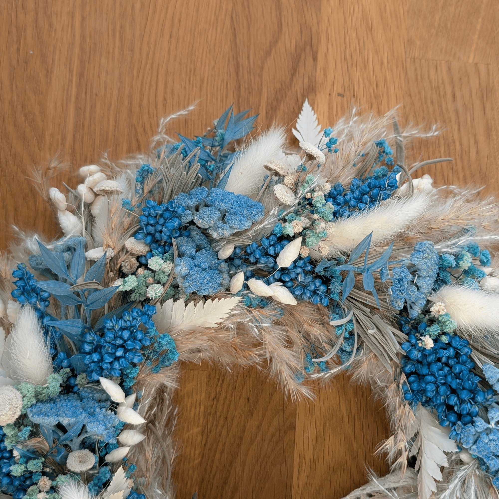 Trockenblumenkranz Türkis-Weiß & Spitze - 27,5cm – Bild 5