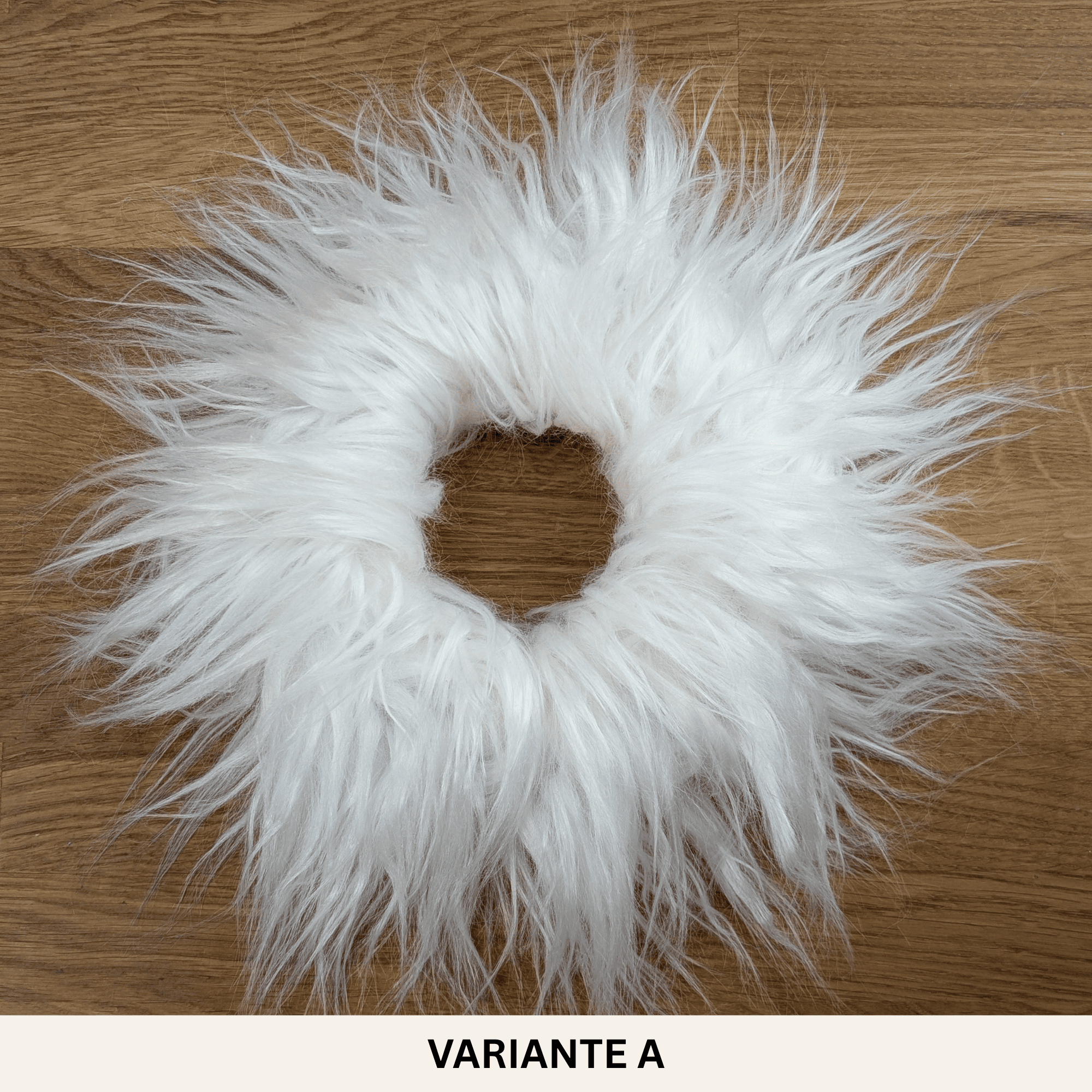 Weißer Fellkranz aus Kunstfell – gebürstet & ungebürstet (32 cm) – Bild 4