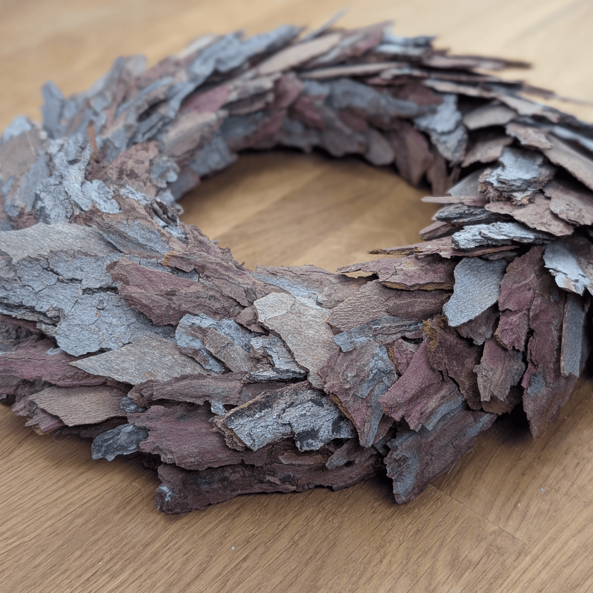 Kranz aus echter Baumrinde – handgeklebt & rustikal (30,5 cm) – Bild 4