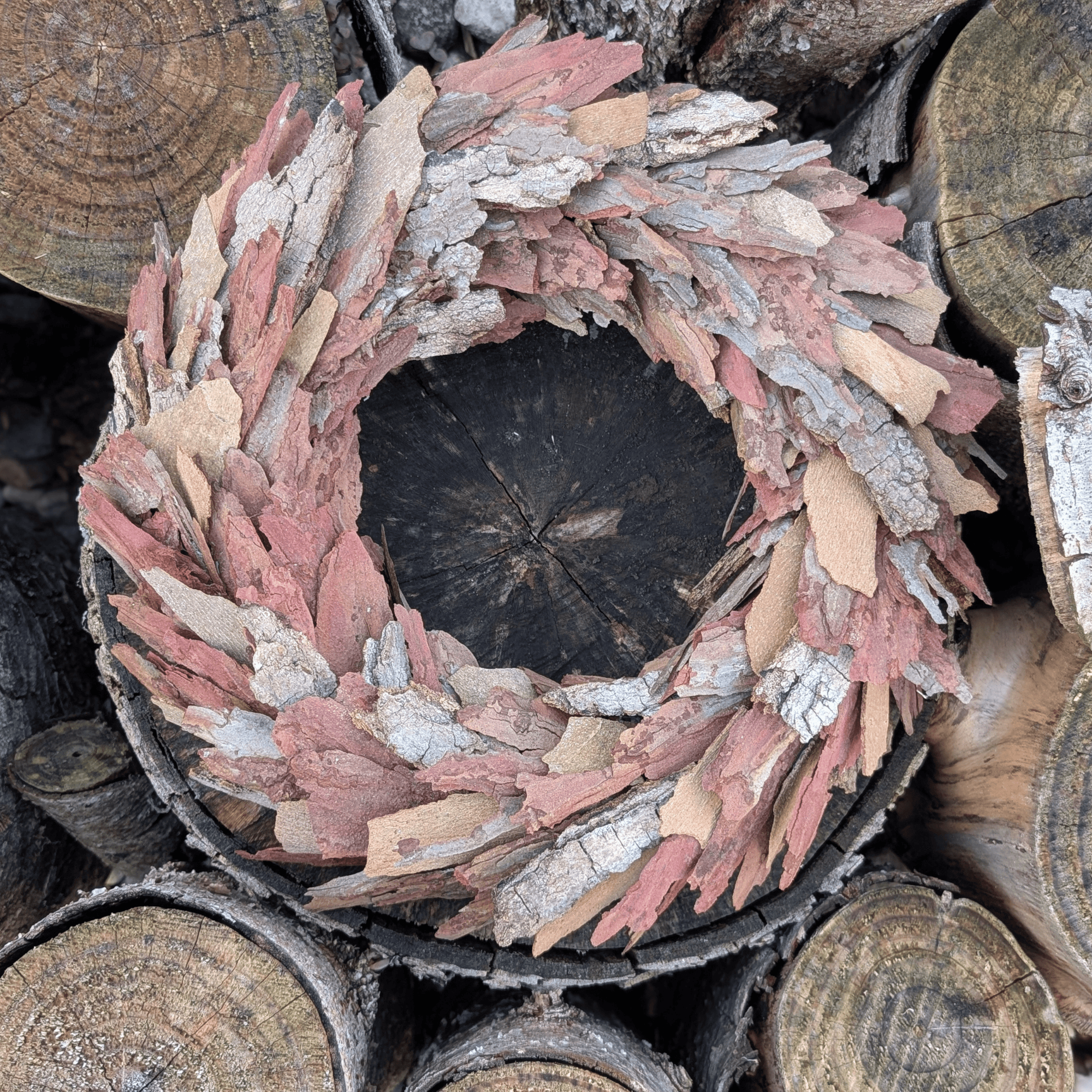 Kranz aus echter Baumrinde – handgeklebt & rustikal (30,5 cm) – Bild 3