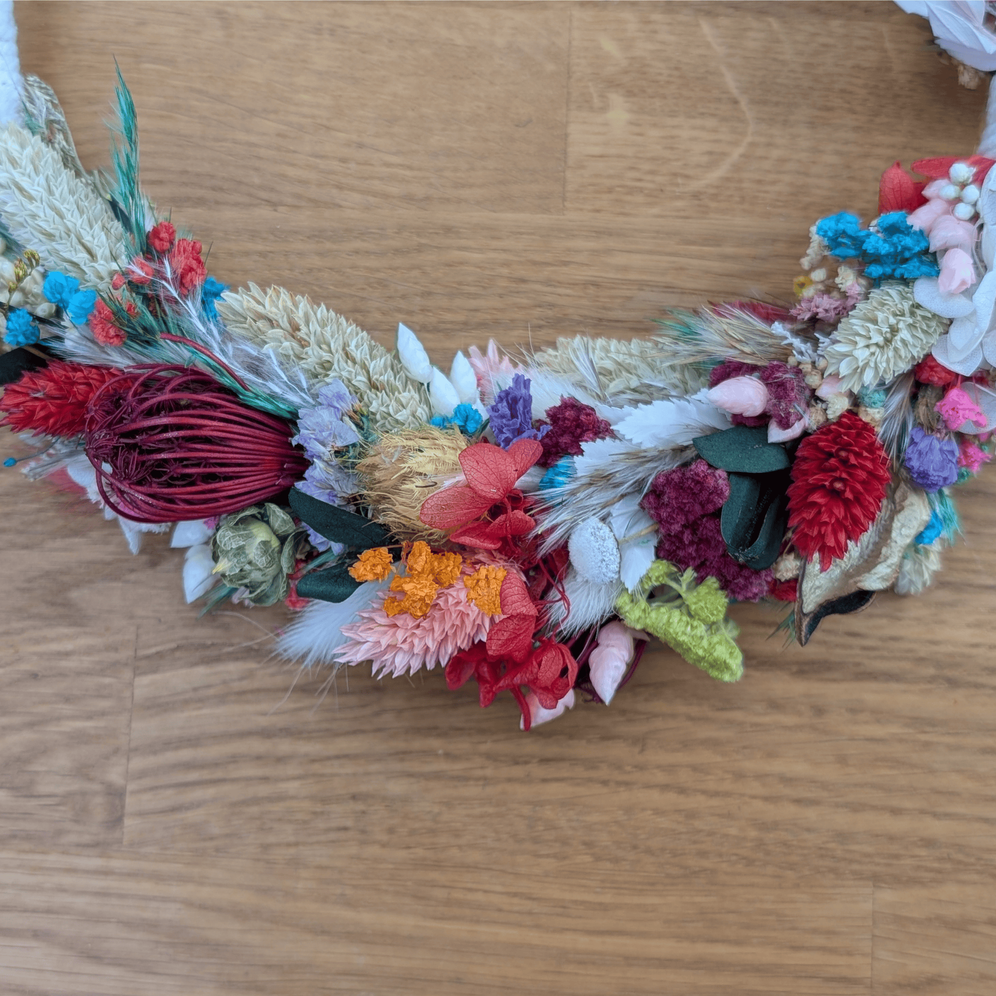 Trockenblumenkranz mit Makrameekordel, Holzperle & Pampasgras (25 cm) – Bild 6