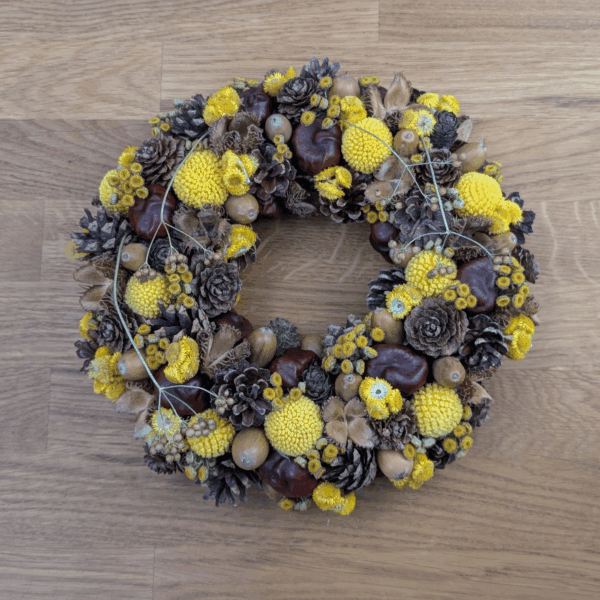 Trockenblumenkranz mit Kastanien, Graspedia & Eicheln (21 cm)