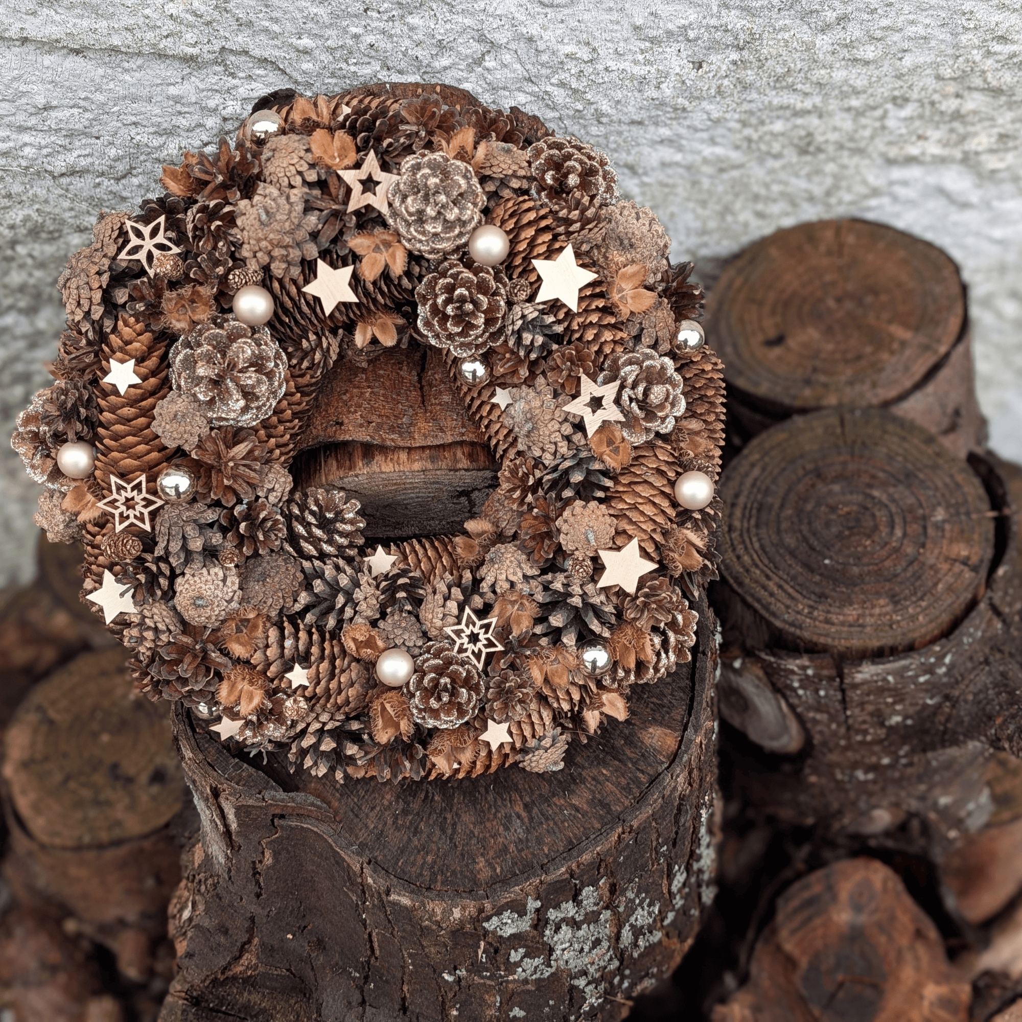 Zapfenkranz in Beige, Braun & Gold – Bild 2