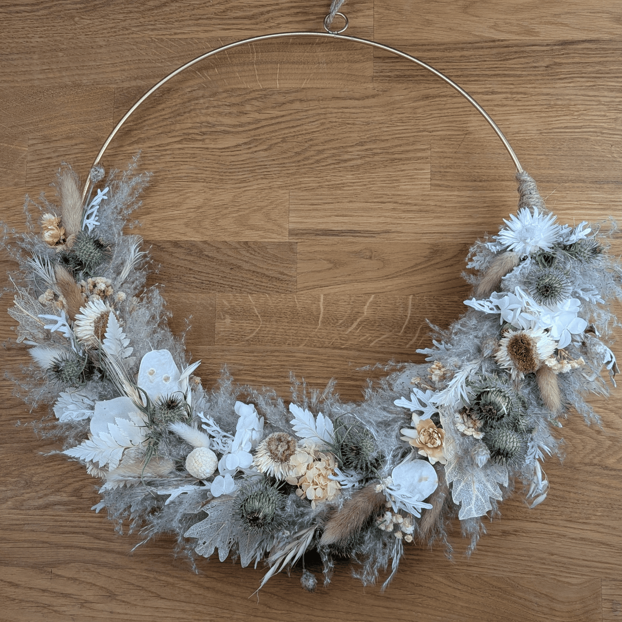 Beidseitig gewickelter Trockenblumenkranz in Naturtönen (43 cm) – Bild 4