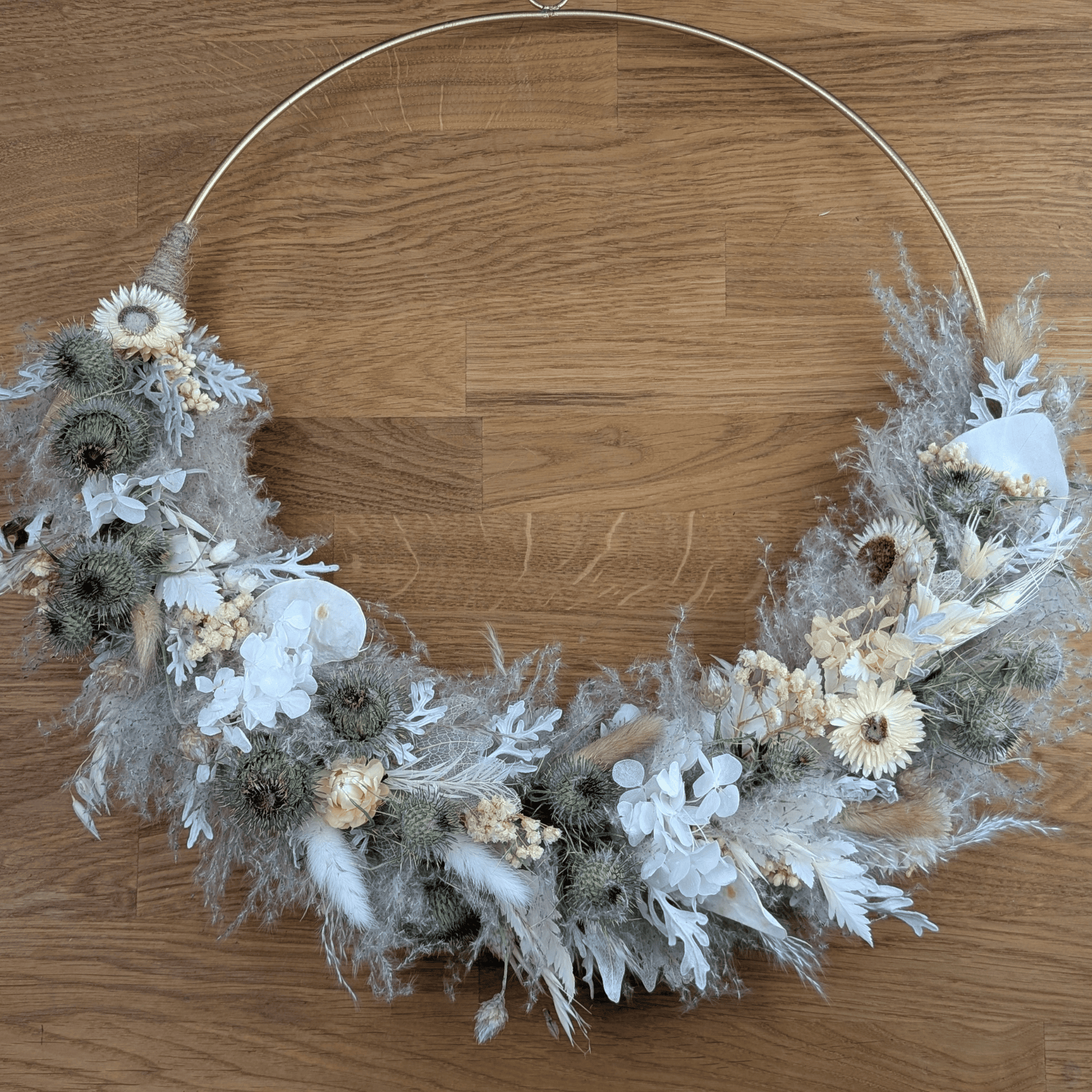 Beidseitig gewickelter Trockenblumenkranz in Naturtönen (43 cm)
