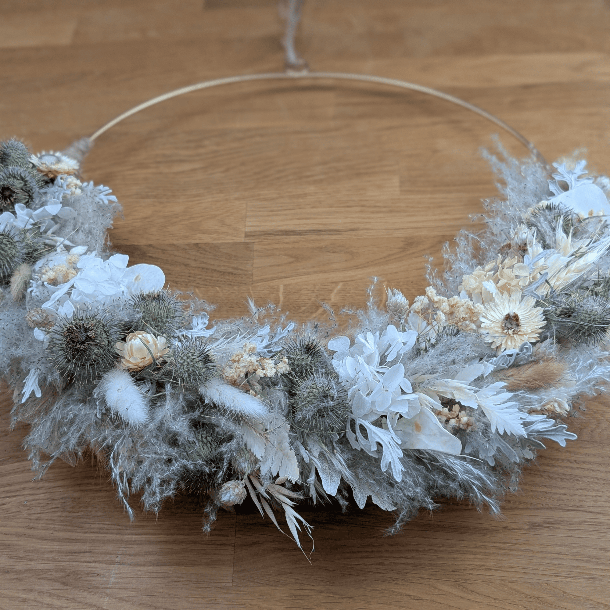 Beidseitig gewickelter Trockenblumenkranz in Naturtönen (43 cm) – Bild 7