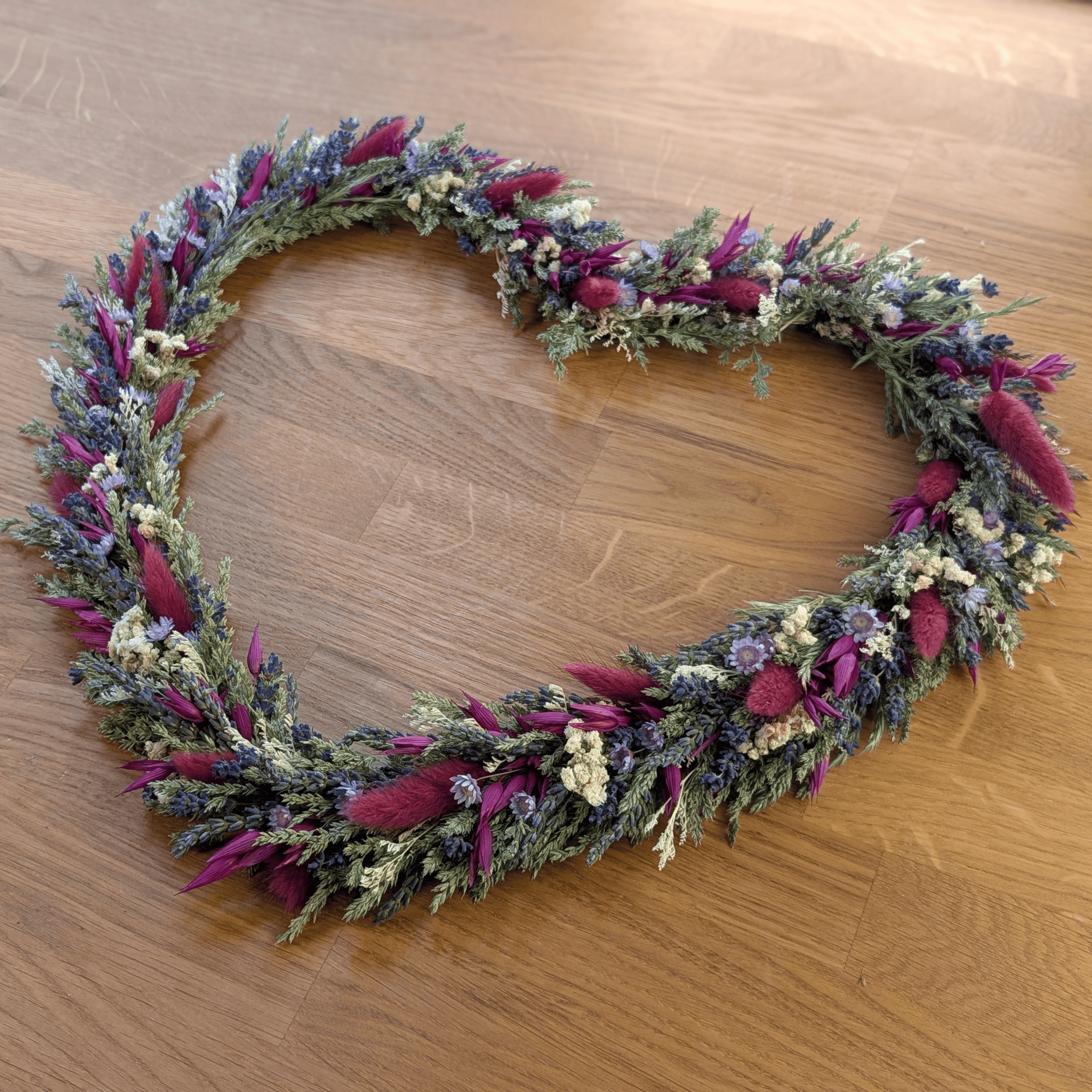 Trockenblumenkranz Herz in Lila & Natur – Bild 6
