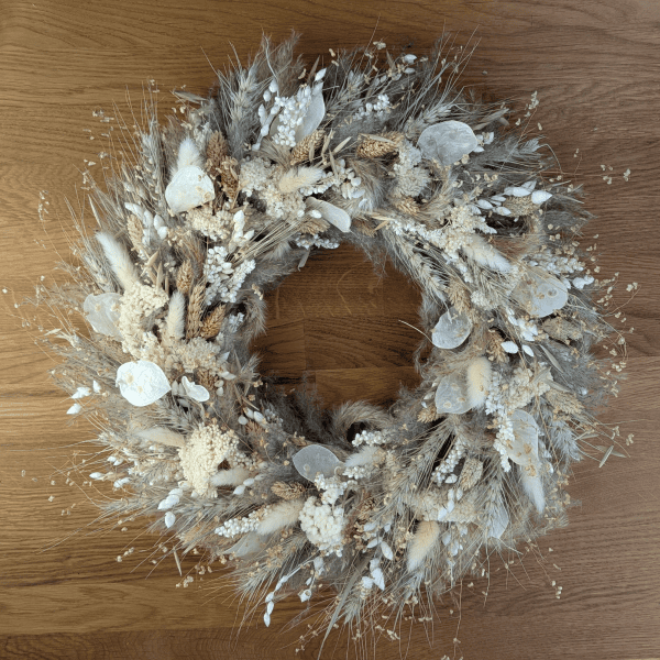 Trockenblumenkranz in Beige und Creme mit Gräsern – 42 cm