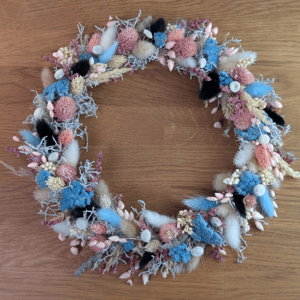 Bunter Trockenblumenkranz mit Gräsern – 28 cm