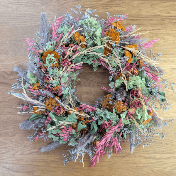 Trockenblumen-Wiesenkranz mit Rosen und Hortensie – 40 cm